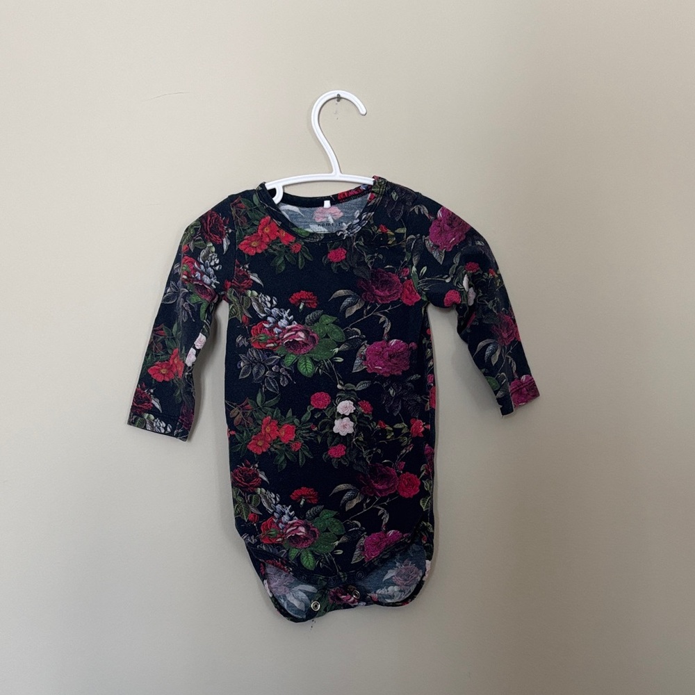 🌞 5/$25 Floral Long Sleeve Bodysuit